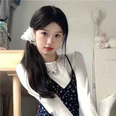 锁红颜